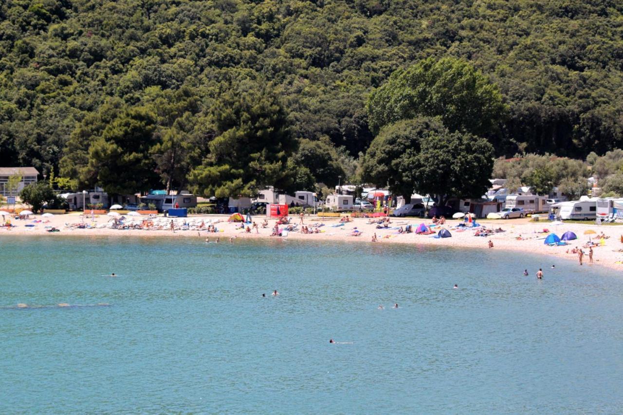 Apartments With A Parking Space Rabac, Labin - 13151 ภายนอก รูปภาพ