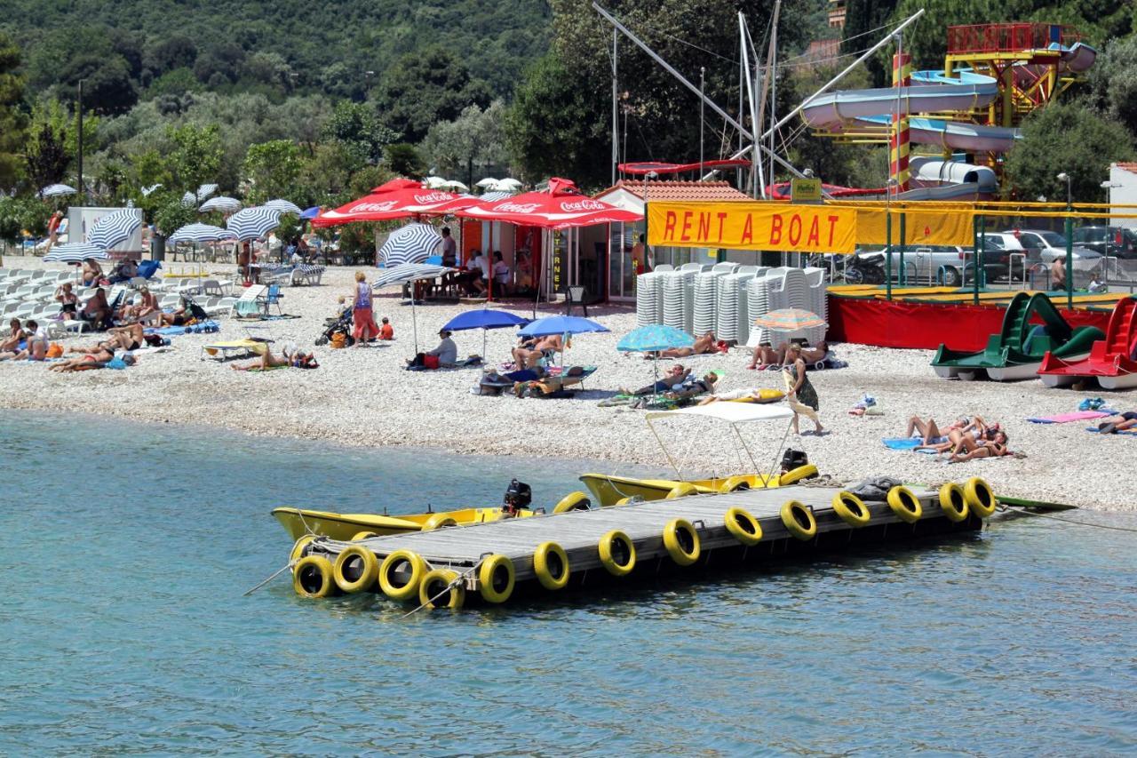 Apartments With A Parking Space Rabac, Labin - 13151 ภายนอก รูปภาพ