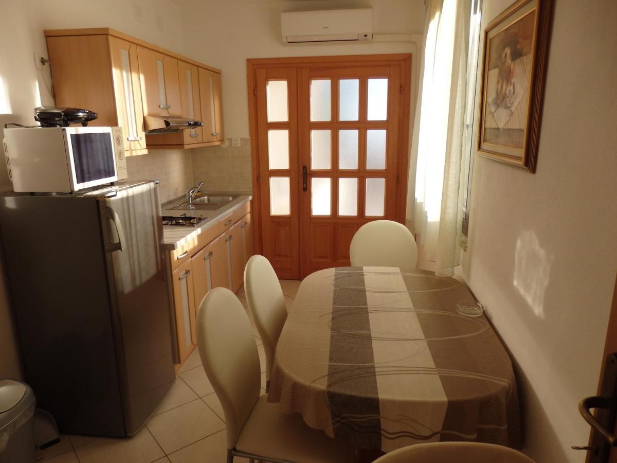 Apartments With A Parking Space Rabac, Labin - 13151 ภายนอก รูปภาพ
